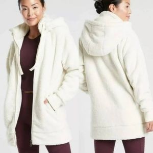 Athleta Tugga Long Sherpa Jacket size Medium